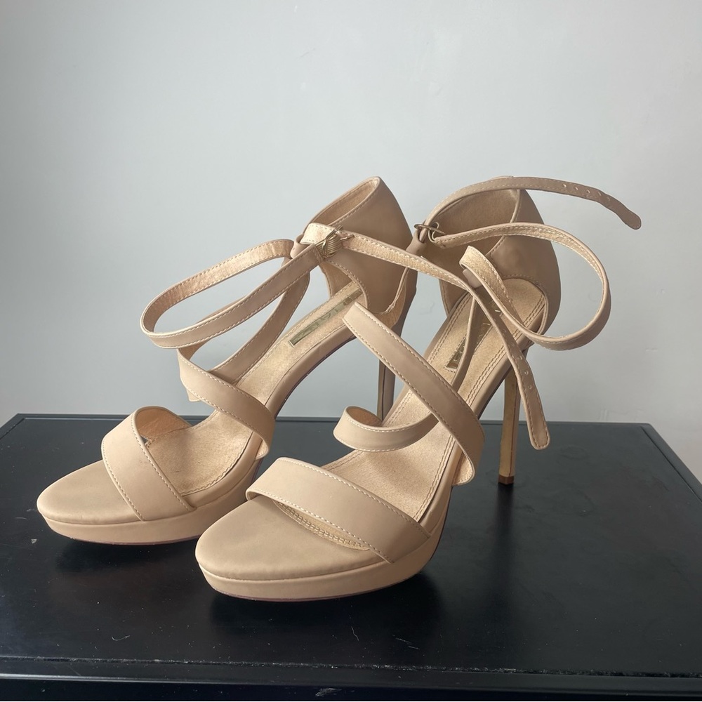 Nude strappy heels - Picture 2 of 6